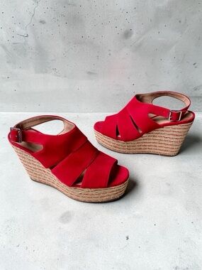 Halogen Red Suede Alina Platform Espadrille Wedge Sandals Sz 8